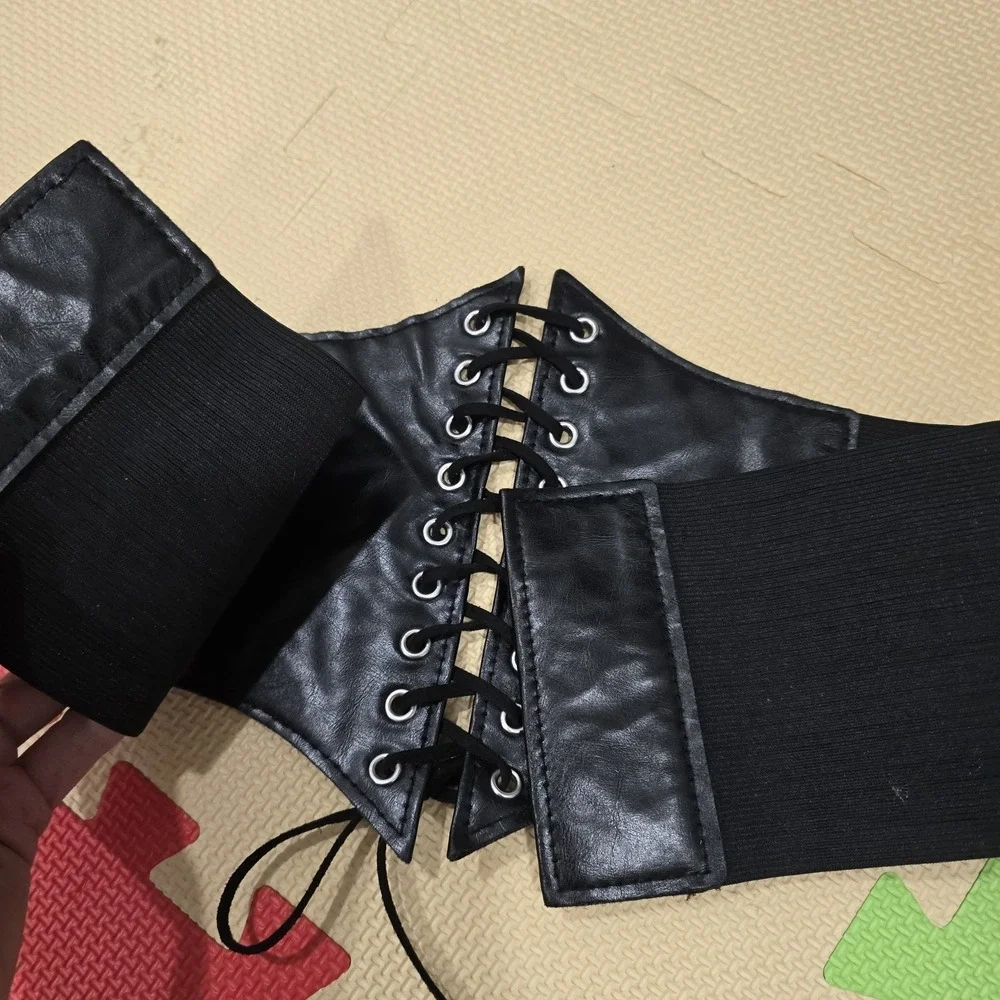 Black elastic lace-up cinch corset‎ belt